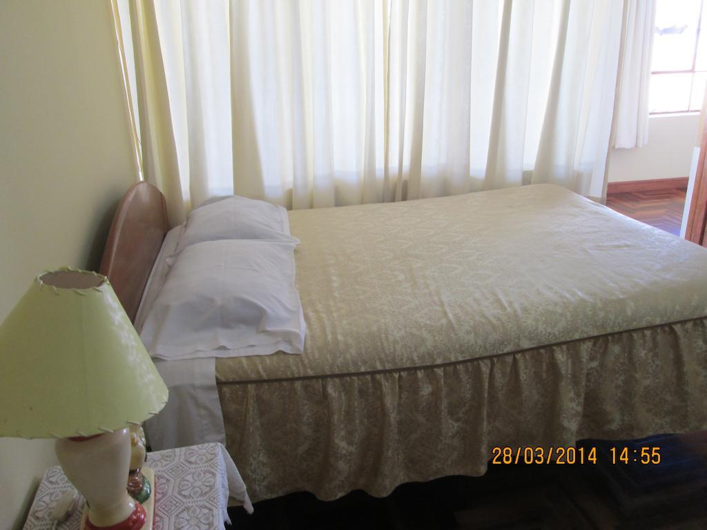 Hostal Santa Rosa Cusco Oda fotoğraf